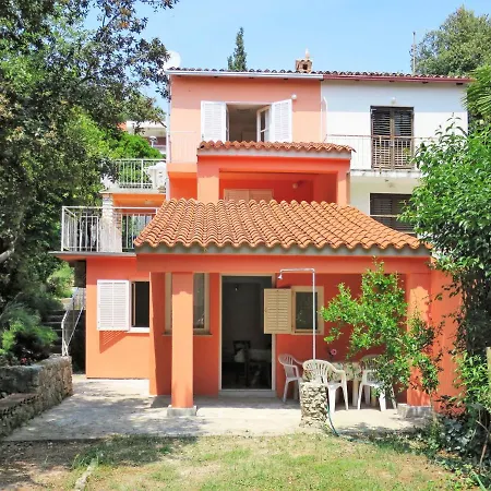 Apartman Pineta-1 By Interhome *