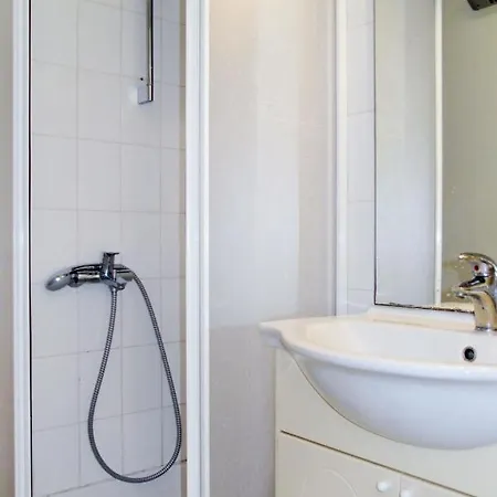 Appartement Pineta-1 By Interhome *